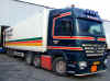 Friis MB Actros MP II KKSZ 3a-3a li.JPG (33919 Byte)