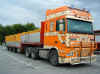 Haukedal DAF XF 95 Pritschen-SZ re.JPG (35675 Byte)