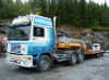 Stryn Pukk Volvo F12 TiefladerSZ.JPG (44065 Byte)